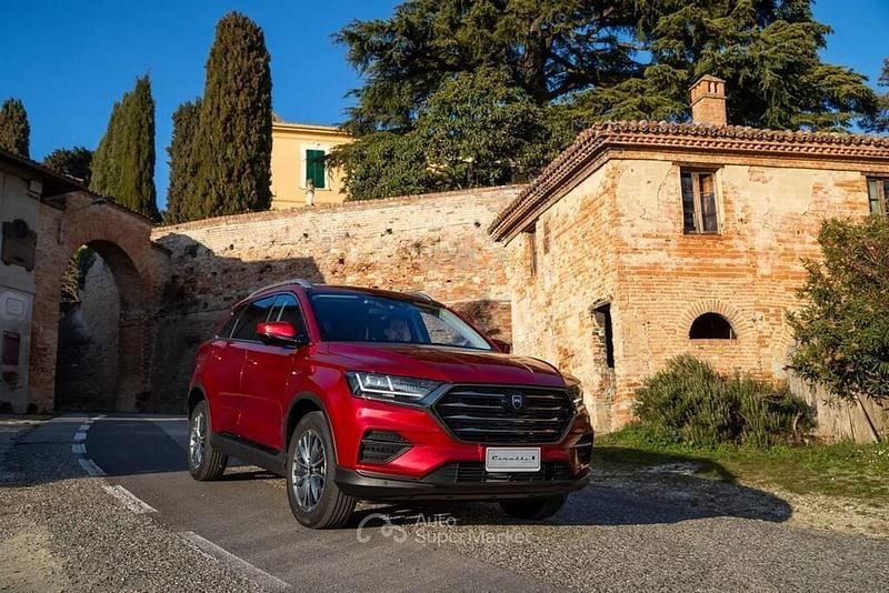 Nuova Cirelli 3 139 CV (102 kW) 2025 Rosso SUV