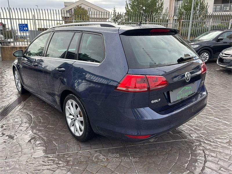 Usata VW Golf VII Highline 110 CV (80 kW) 2014 Blu Station wagon