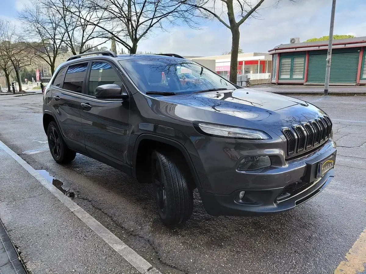 Occasion Jeep Cherokee Longitude 185 ch (136 kW) 2015 Noir SUV
