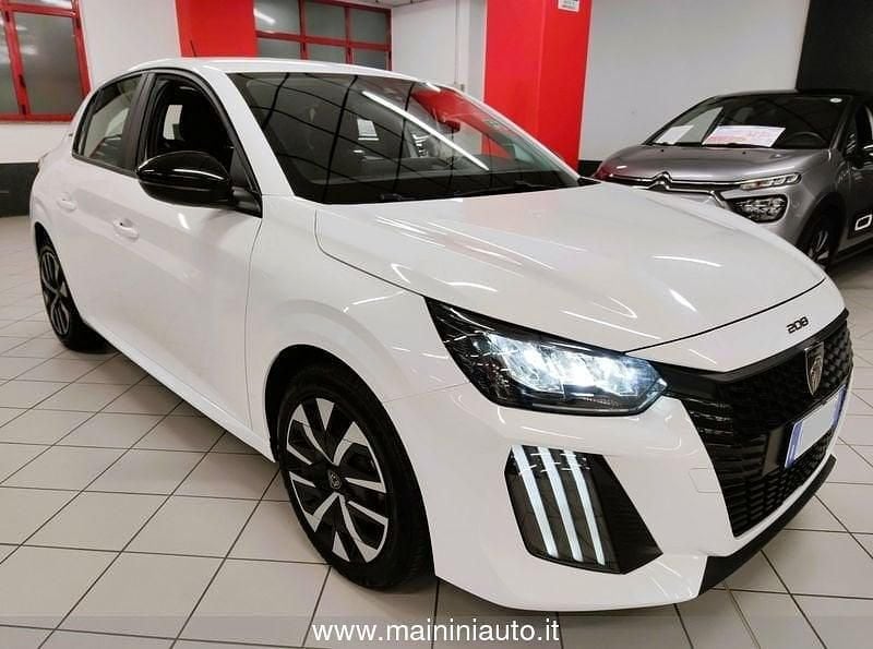 Käytetty Peugeot 208 Style 102 HP (75 kW) 2025 Valkoinen Viistoperä