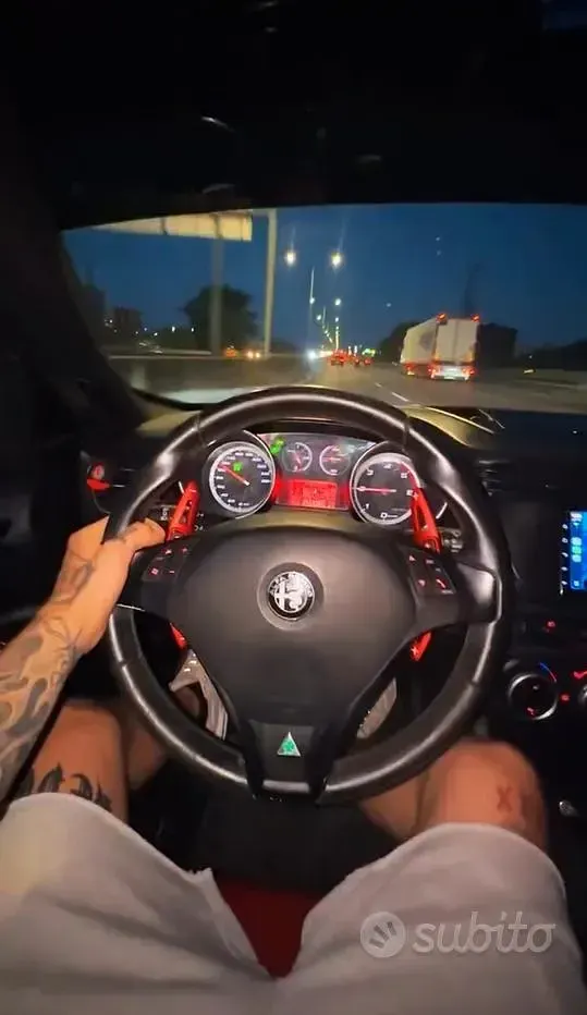Usata Alfa Romeo Giulietta 82 CV (60 kW) 2011 Grigio Utilitaria