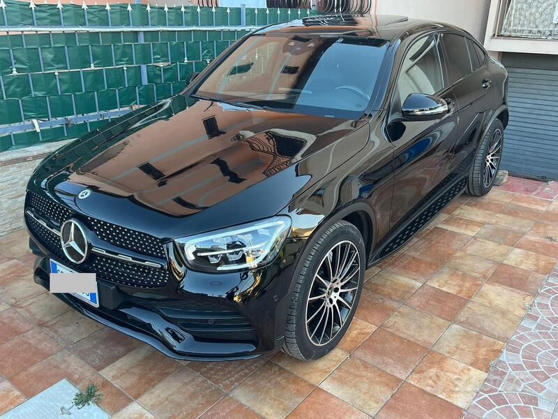 Usata 2021 Mercedes GLC220 Station wagon | 41.900 € (Cara) - Immagine 1/4
