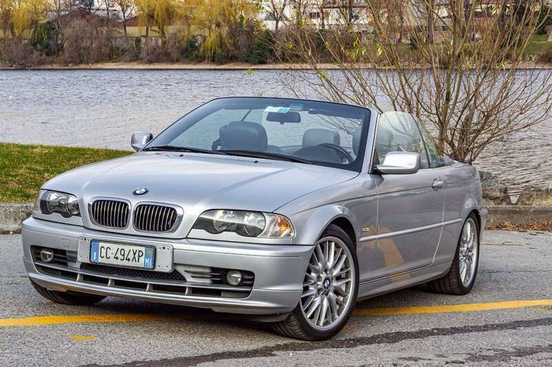 Usato 2002 BMW 325 Cabriolet 2.5 Benzin 192 CV (11.900 €)