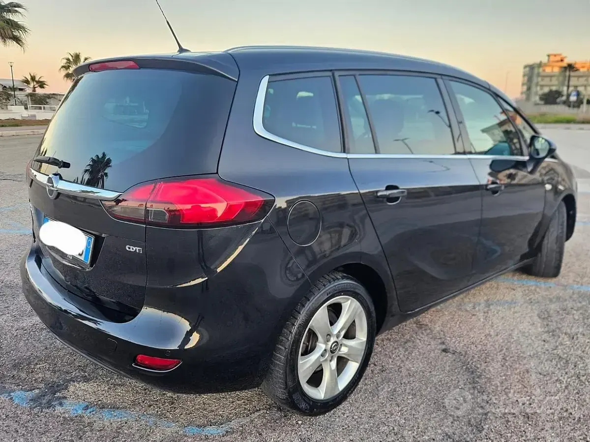 Usata Opel Zafira Tourer 110 CV (80 kW) 2013 Monovolume