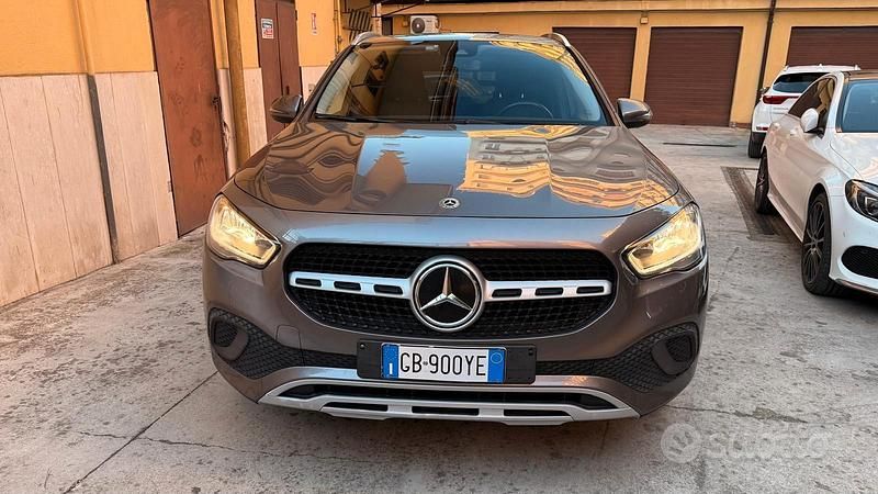 Usata 2020 Mercedes GLA200 Business SUV | 26.800 € (Super prezzo) - Immagine 1/4