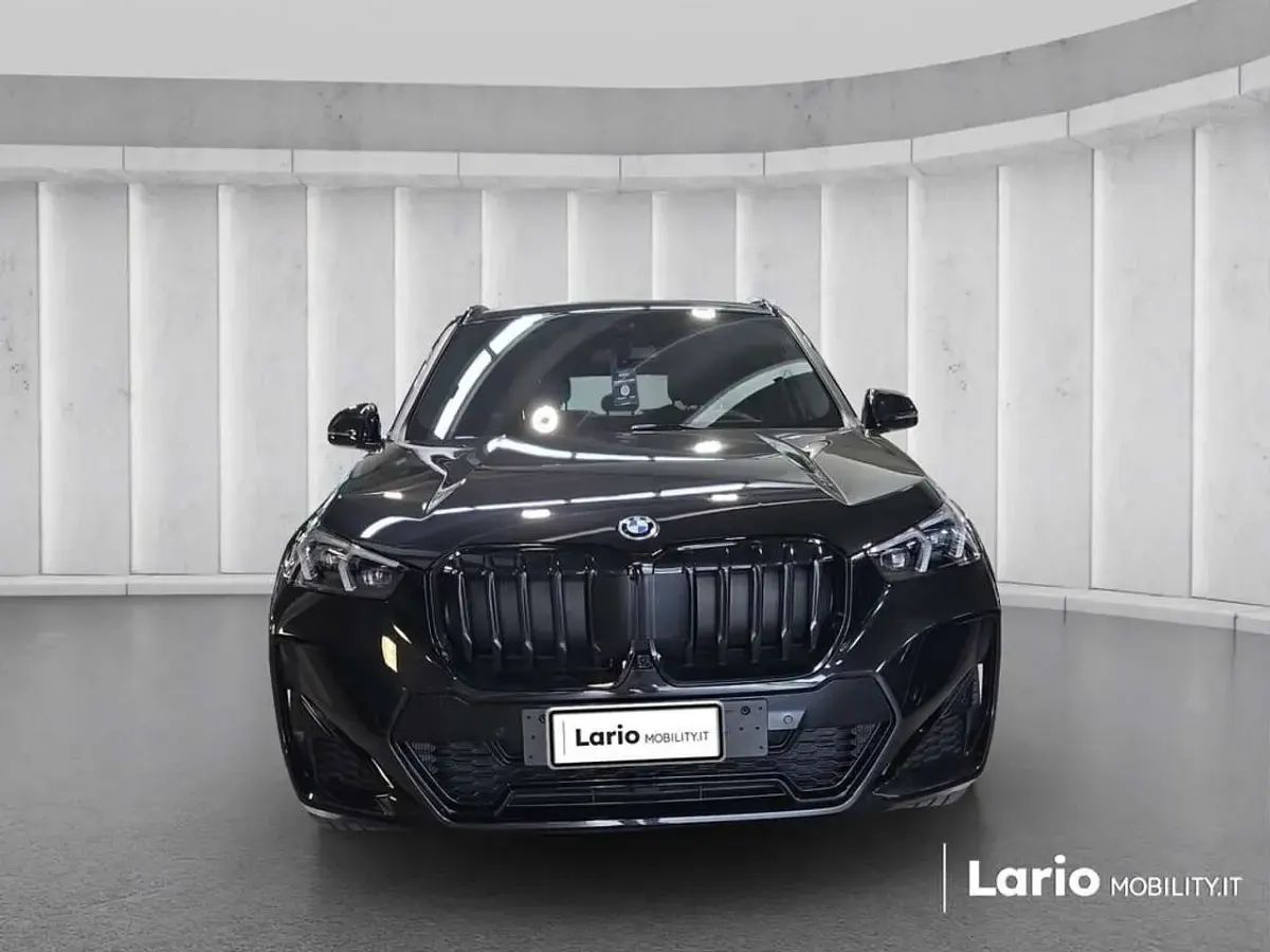 Usata BMW X1 M Sport 245 CV (180 kW) 2025 Black sapphire metallizzato SUV