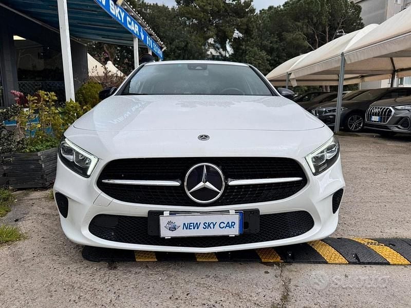 Usata Mercedes A180 Premium 115 CV (84 kW) 2022 Bianco Berlina
