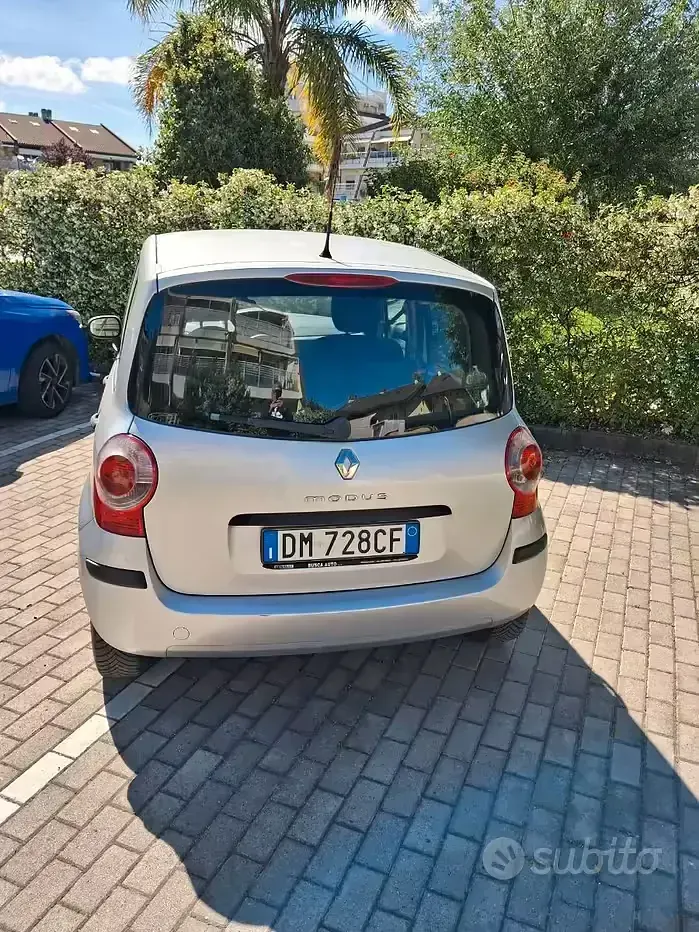 Usata Renault Modus 75 CV (55 kW) 2008 Grigio Monovolume