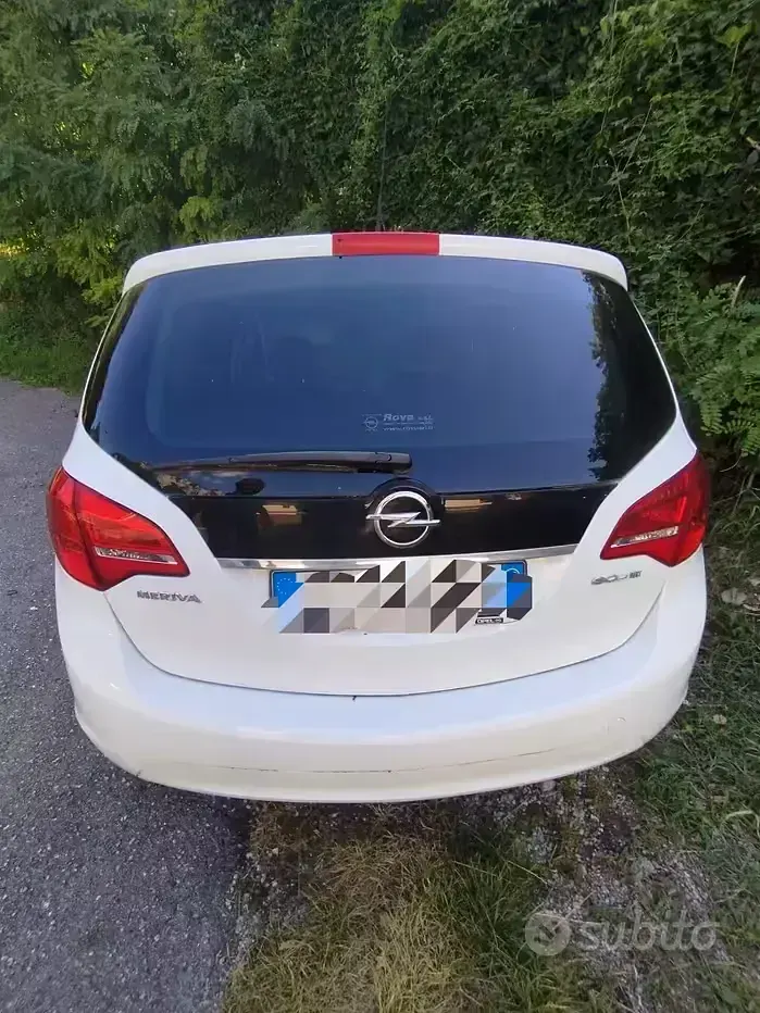 Usata Opel Meriva 95 CV (69 kW) 2014 Bianco Monovolume