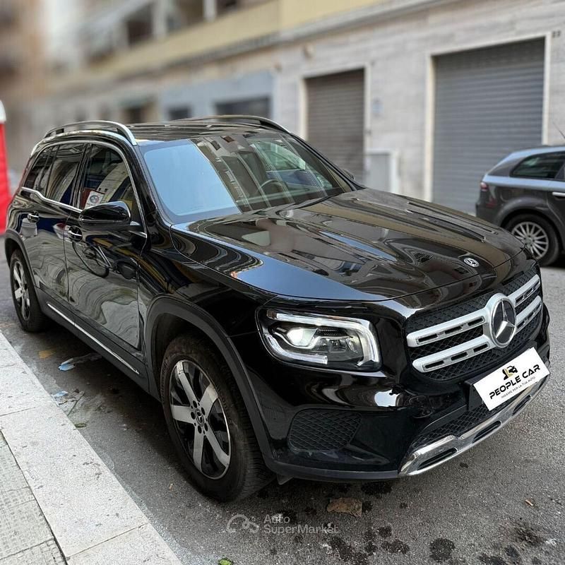 Usata Mercedes GLB180 116 CV (85 kW) 2021 Nero SUV