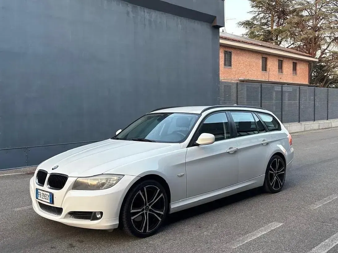 Usata BMW 320 184 CV (135 kW) 2012 Bianco Station wagon