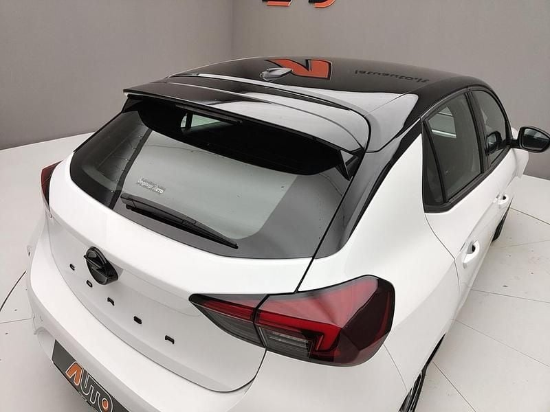 Usata Opel Corsa 101 CV (74 kW) 2025 Arktis white / tetto nero Utilitaria