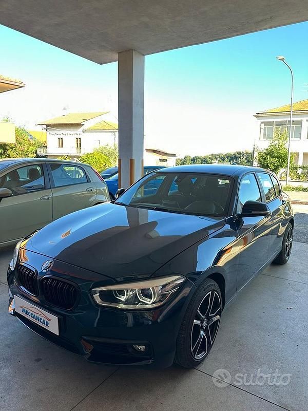 Usata BMW 118 150 CV (110 kW) 2018 Blu Utilitaria