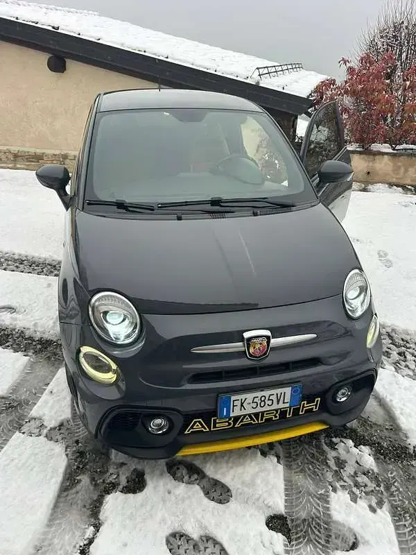 Usata Abarth 595 Pista 144 CV (105 kW) 2017 Grigio Utilitaria