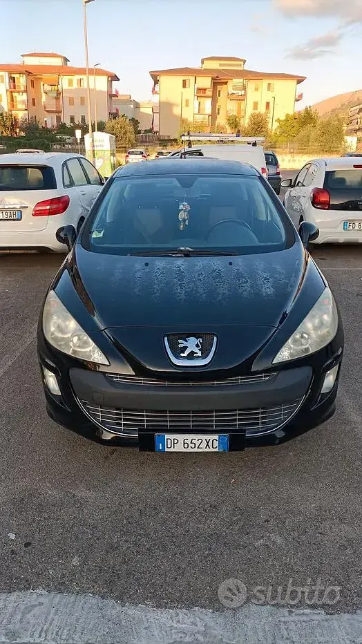 Usata Peugeot 308 115 CV (84 kW) 2008 Nero Berlina