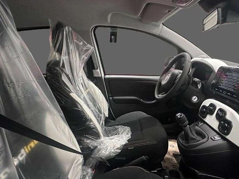 Nuova Fiat Panda Cross Cross 69 CV (50 kW) 2025 Bianco Utilitaria