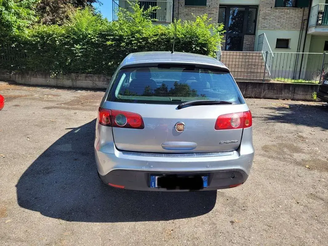 Usata Fiat Croma Emotion 150 CV (110 kW) 2008 Grigio Station wagon