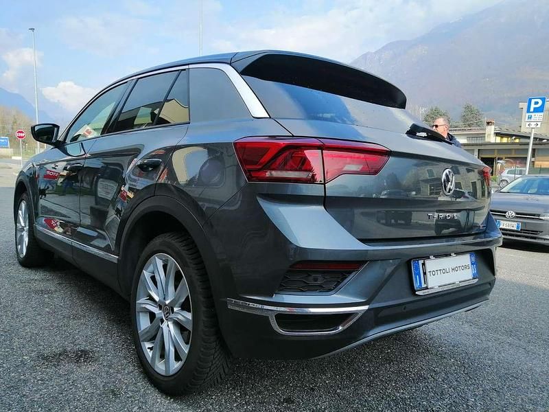 Usata VW T-Roc Advance 150 CV (110 kW) 2018 Indium grey SUV