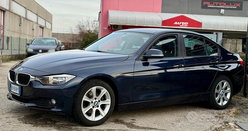 Usata BMW 320 184 CV (135 kW) 2013 Blu Berlina