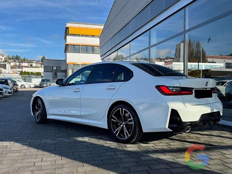 Usata BMW 318 M Sport 156 CV (114 kW) 2024 Bianco Berlina