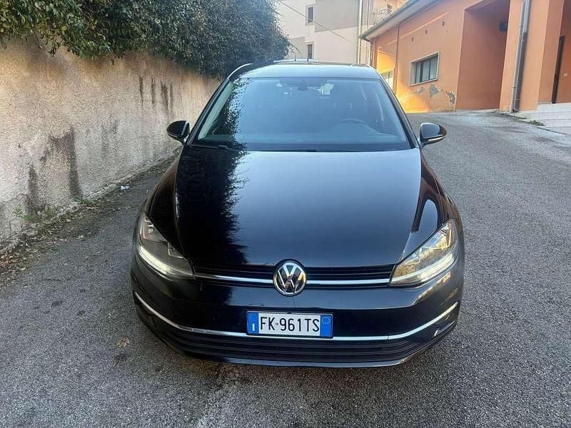 Usata 2017 VW Golf Sportsvan Comfortline Monovolume | 11.000 € (Buon prezzo) - Immagine 1/4