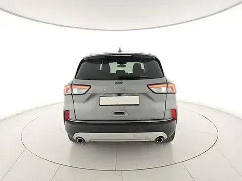 Usata Ford Kuga Titanium 120 CV (88 kW) 2024 Argento SUV