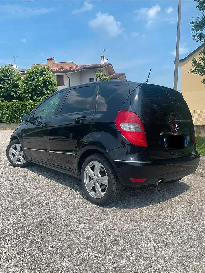 Usata Mercedes A160 Avantgarde 95 CV (69 kW) 2010 Nero Berlina