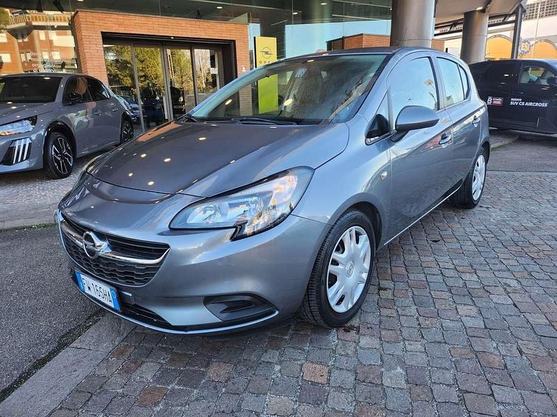 Grigio Usata 2019 Opel Corsa Tre volumi | 7800 € (Super prezzo) - Immagine 1/4