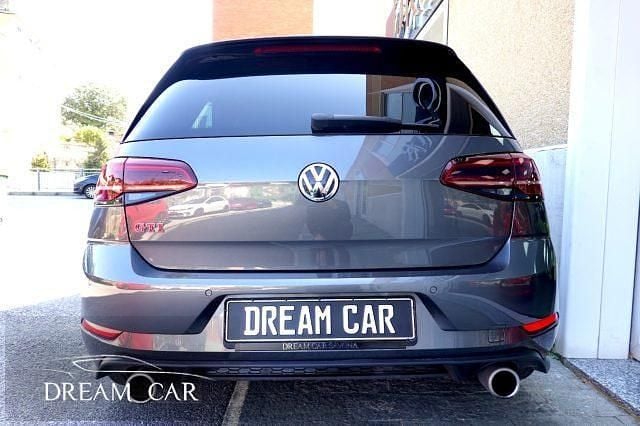 Usata VW Golf VII GTI 245 CV (180 kW) 2019 Grigio metallizzato Berlina