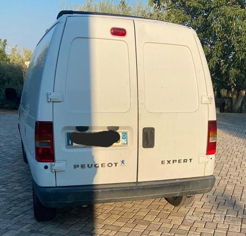 Usata Peugeot Expert 70 CV (51 kW) 2002 Bianco Furgone