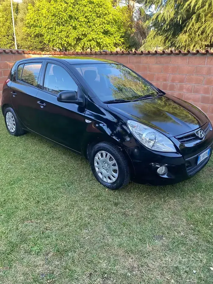 Usata Hyundai i20 Classic 78 CV (57 kW) 2010 Nero Utilitaria