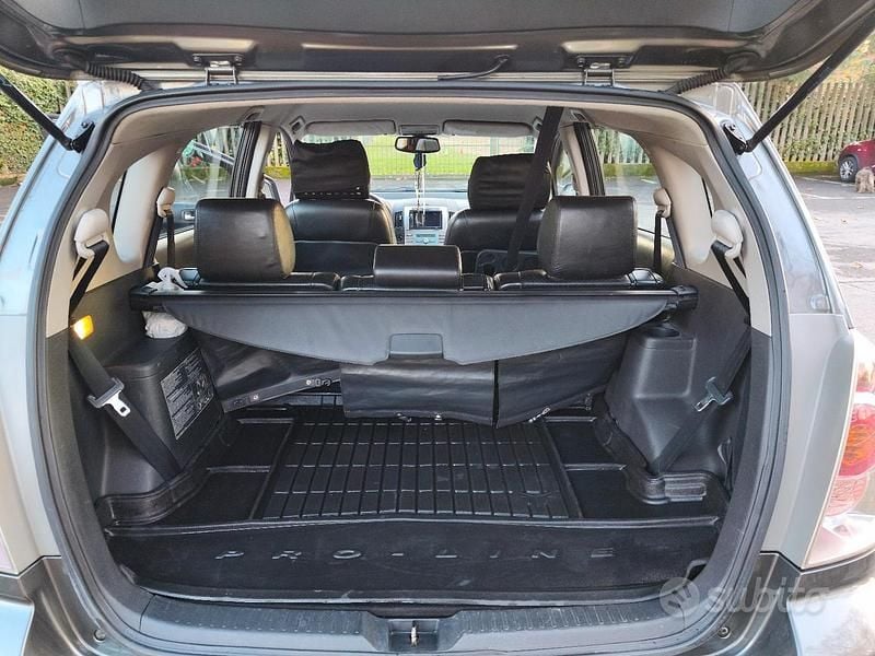 Usata Toyota Corolla Verso 129 CV (94 kW) 2005 Monovolume