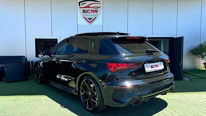 Usata Audi RS3 Sportback Ambiente 400 CV (294 kW) 2022 Nero Utilitaria