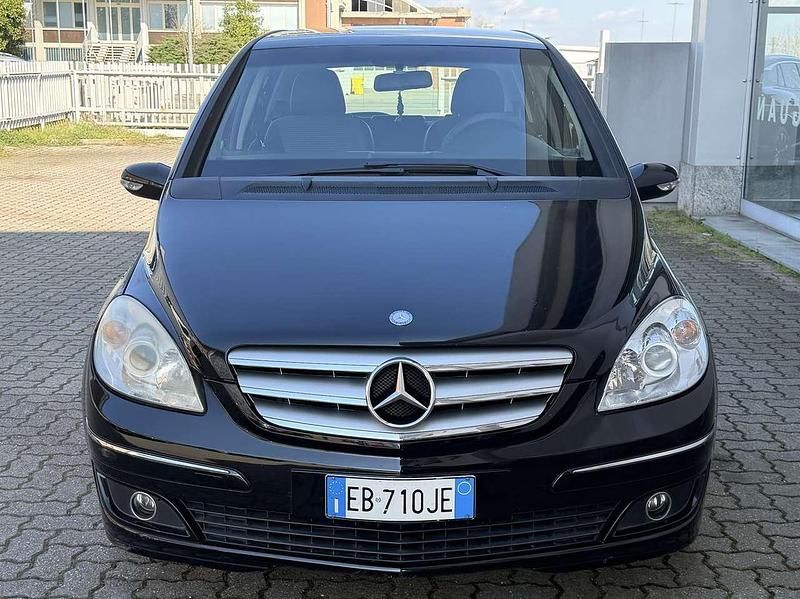 Usata Mercedes B180 109 CV (80 kW) 2010 Other Monovolume