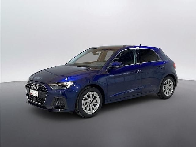 Usata Audi A1 Sportback Admired 95 CV (69 kW) 2024 Blu navarra metallizzato Utilitaria