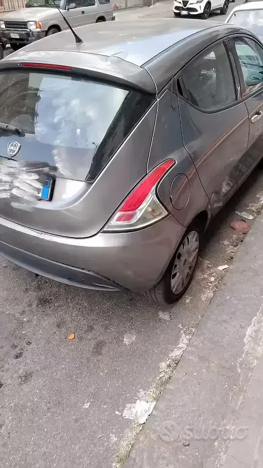 Usata Lancia Ypsilon 69 CV (50 kW) 2013 Utilitaria