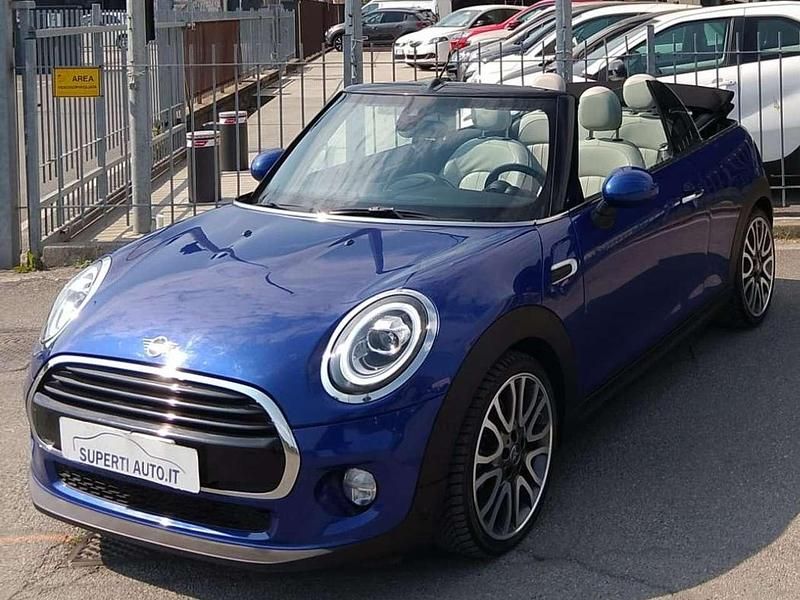 Usata Mini Cooper D Cabriolet 116 CV (85 kW) 2019 Blu/azzurro Cabrio