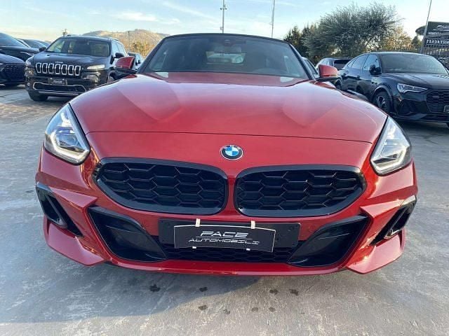 Usata BMW Z4 M Sport 197 CV (144 kW) 2024 Rosso metallizzato Cabrio