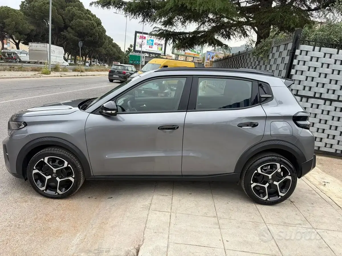 Gebraucht Citroën C3 100 PS (73 kW) 2025 Grau SUV