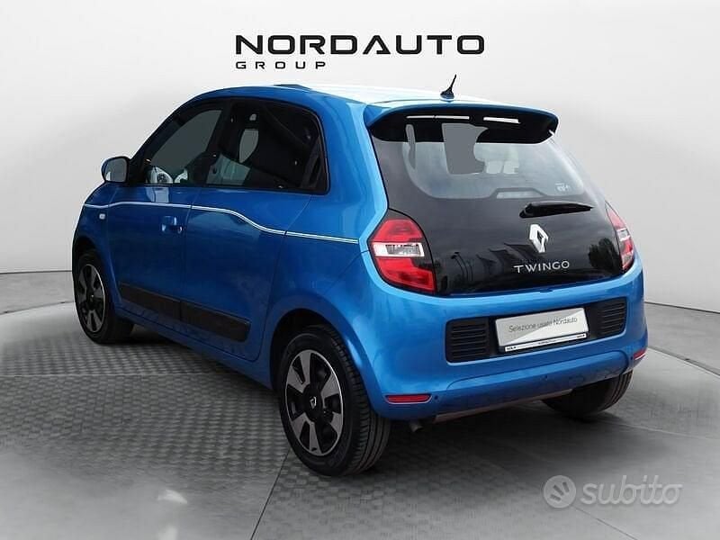 Usata Renault Twingo SE 69 CV (50 kW) 2017 Blu/azzurro Utilitaria