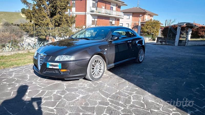 Usata Alfa Romeo GT 150 CV (110 kW) 2004 Nero Coupé