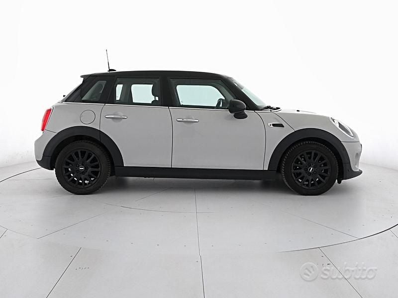 Usata Mini Cooper D 116 CV (85 kW) 2018 Bianco Utilitaria