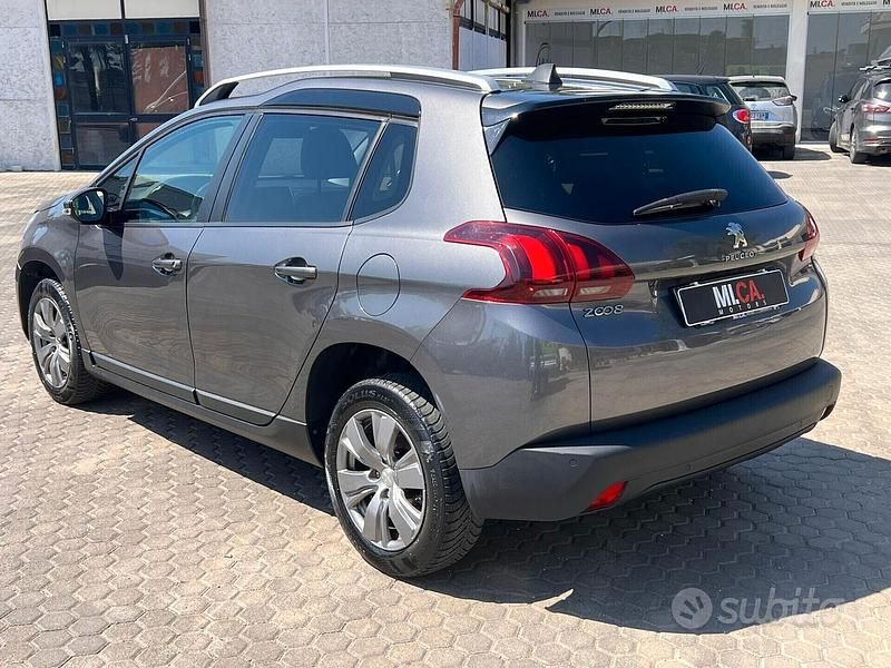 Usata Peugeot 2008 Active 75 CV (55 kW) 2017 Grigio SUV