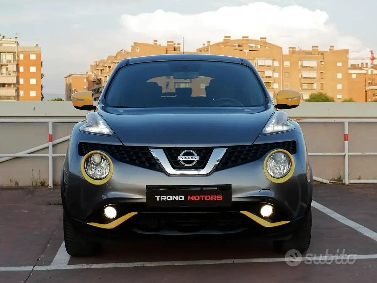 Usata Nissan Juke Tekna 110 CV (80 kW) 2015 Grigio SUV