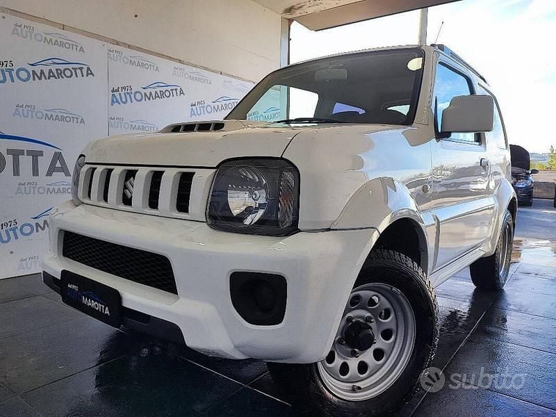 Usata Suzuki Jimny 86 CV (63 kW) 2015 Bianco SUV