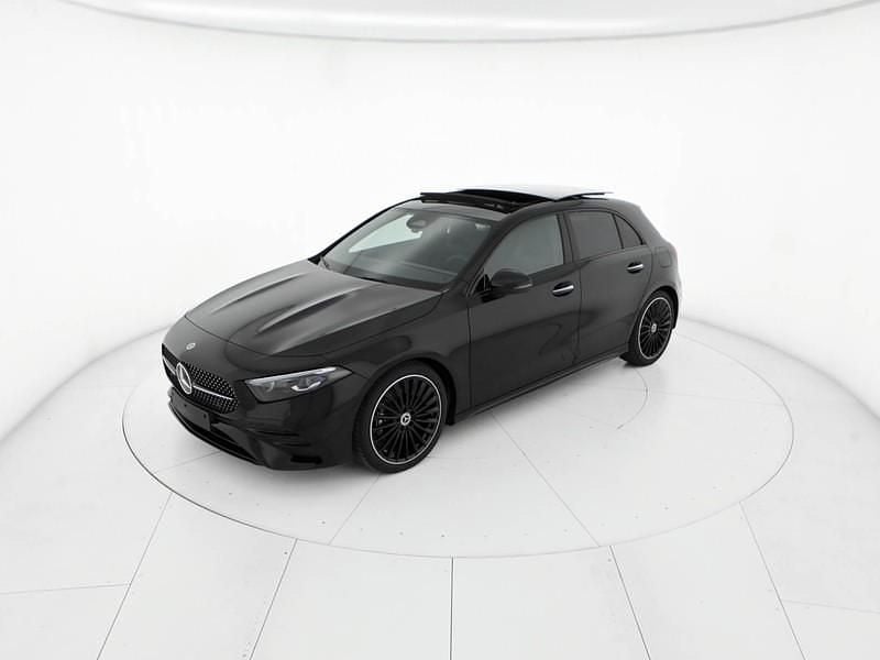 Nuova Mercedes A180 AMG line 116 CV (85 kW) 2026 Nero Berlina