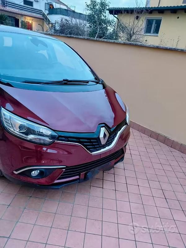 Usata Renault Scénic III 95 CV (69 kW) 2017 Monovolume