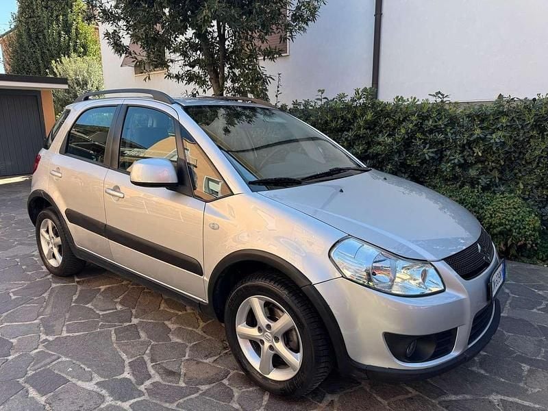 Usata Suzuki SX4 107 CV (78 kW) 2008 Argento SUV