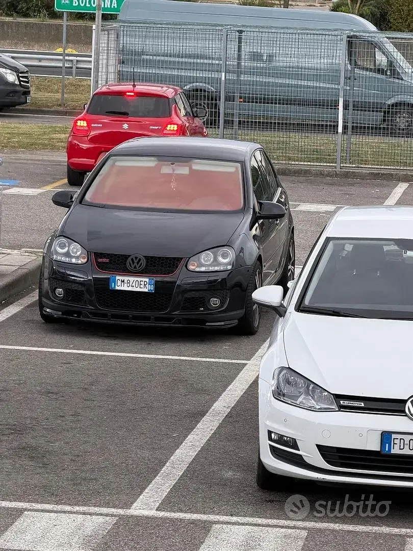 Usata VW Golf V GTI 105 CV (77 kW) 2004 Nero Utilitaria