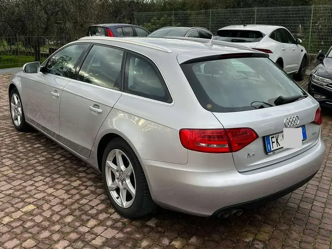 Usata Audi A4 Advanced Plus 170 CV (125 kW) 2010 Argento Station wagon